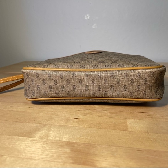 Vintage 1980s GUCCI GG Web Monogram Canvas/Leather Whistle - Picture 6 of 15